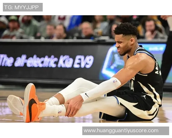 里弗斯对字母哥伤情表示担忧目前状况似乎不容乐观 里弗斯对字母哥伤情表示担忧目前状况似乎不容乐观