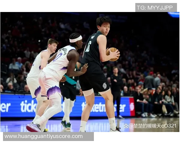 拓媒建议球队创新策略助力杨瀚森与库克提升三分球命中率 拓媒建议球队创新策略助力杨瀚森与库克提升三分球命中率